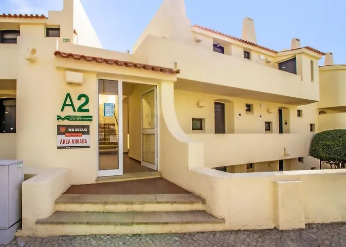 Sea View Studio, Terrace & Pools -