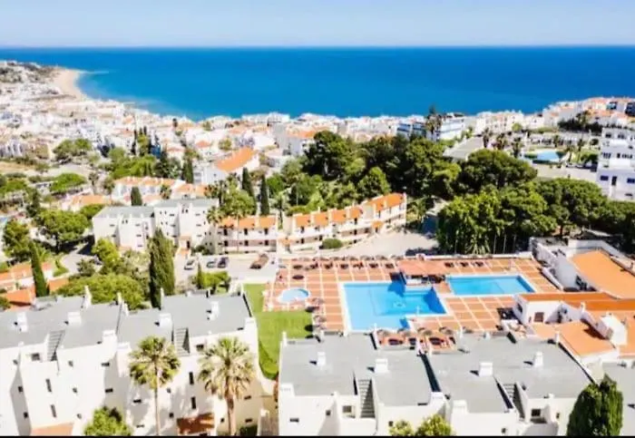 Sea View Studio, Terrace & Pools - アパート *